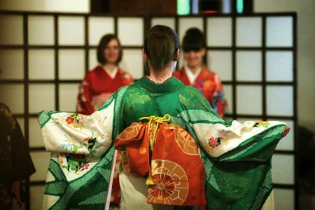 27 green kimono