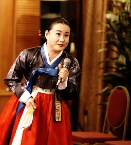 04 traditional singer dancer