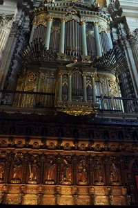 108 organ and choir