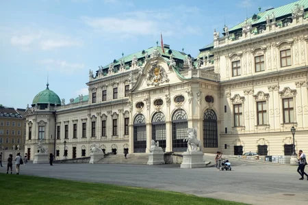 62 belvedere palace